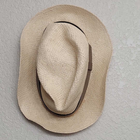 VINTAGE BEE Hats Custom Made Straw Fedora w/ Brown Faux Reptile Band - Size Med - Picture 2 of 3